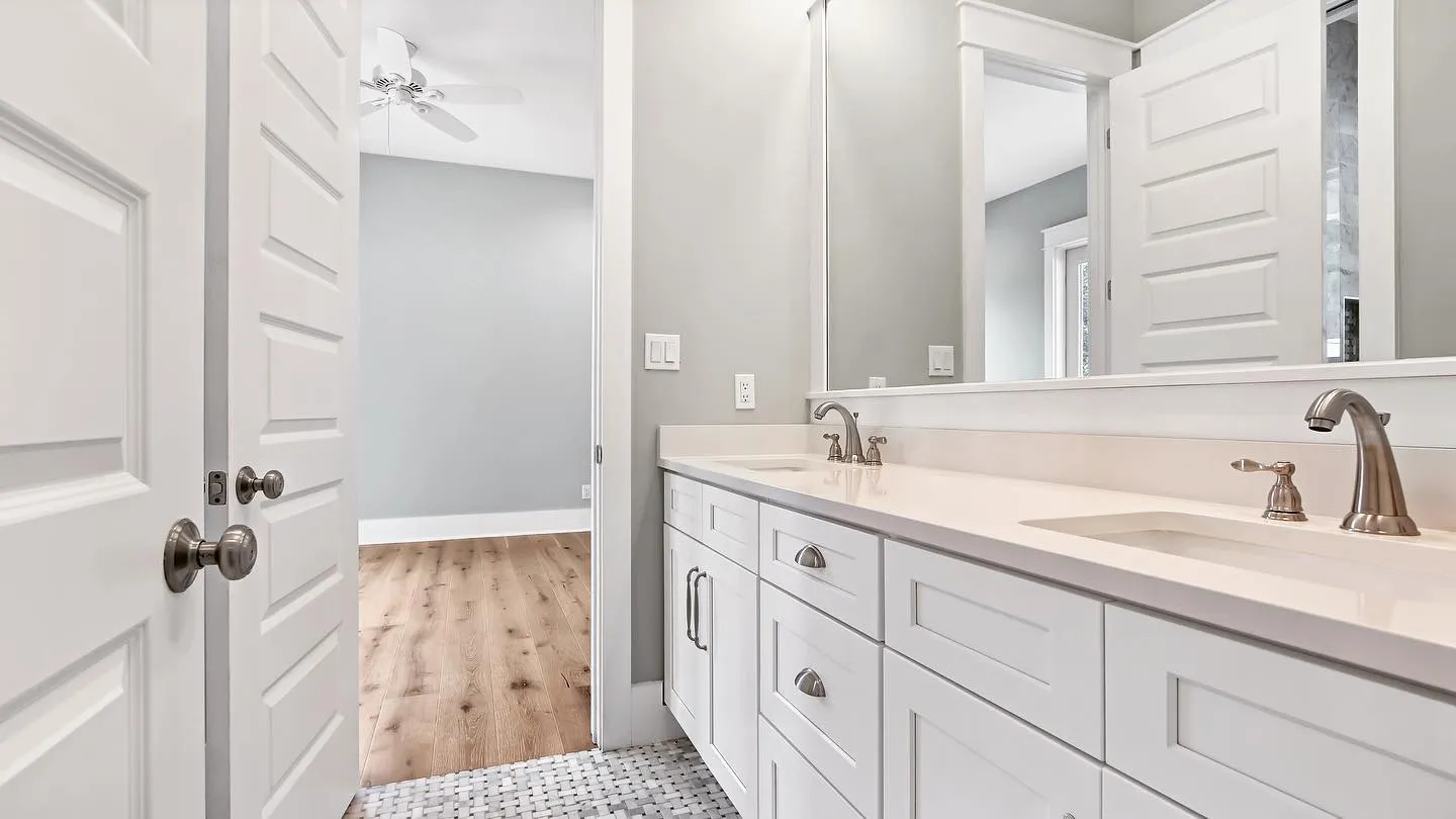 White quartz vanity top with undermount sink